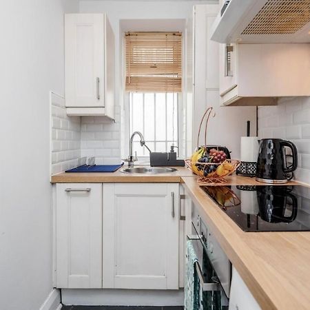 Stunning 2-Bed Apt - Free Parking - Camden - Central - Zoo - Shop - Events London Bagian luar foto