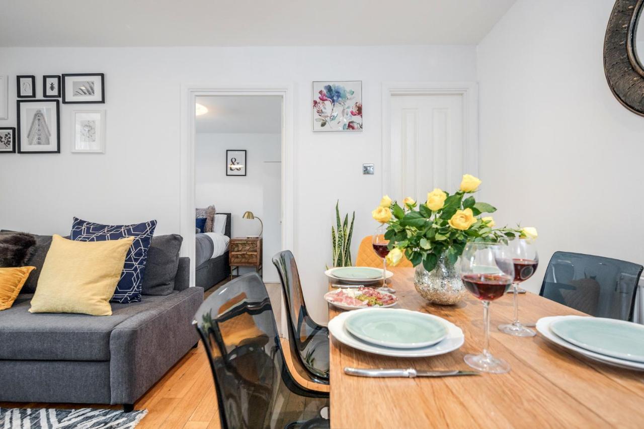 Stunning 2-Bed Apt - Free Parking - Camden - Central - Zoo - Shop - Events London Bagian luar foto